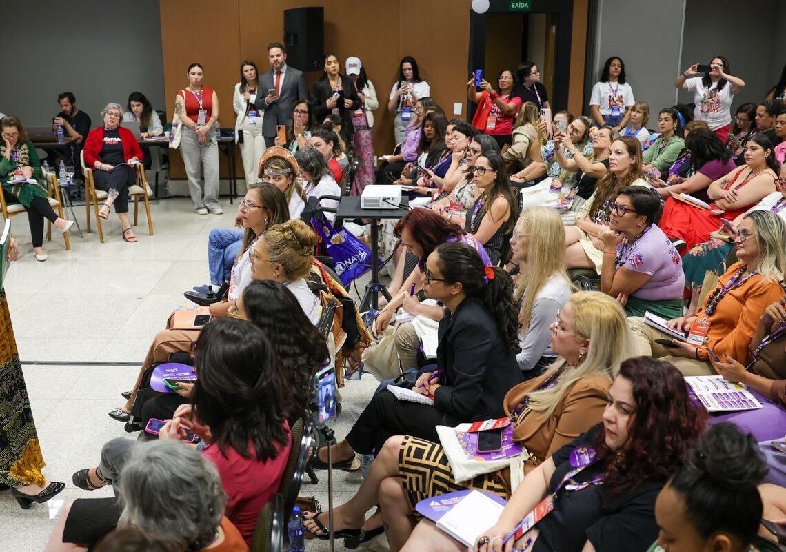 Conferência: delegadas pedem sistema único de políticas para mulheres