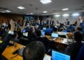 Com placar apertado, comissão mista aprova MP para compensar IOF — Senado Notícias