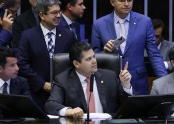 Congresso aprova crédito de R$ 42 bi para Previdência e Bolsa Família
