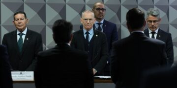 CPI do Crime Organizado chama dois ministros e 11 governadores