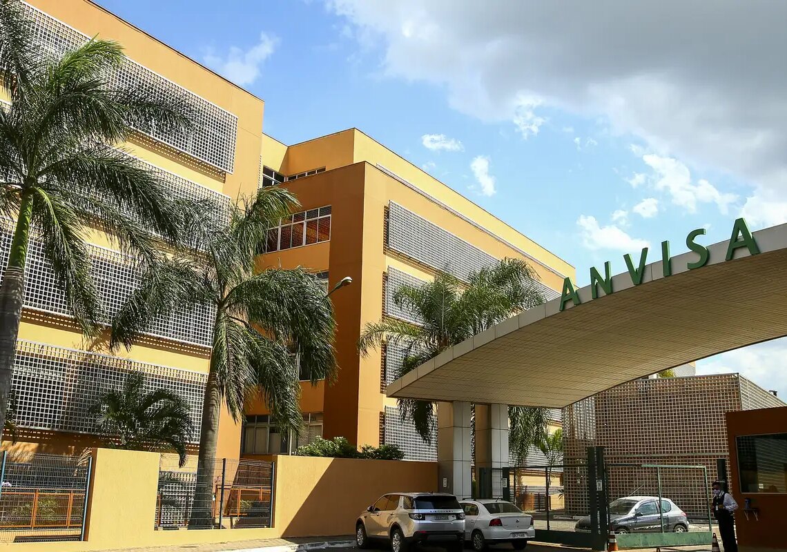 Anvisa proíbe suplementos e energéticos com adição de ozônio