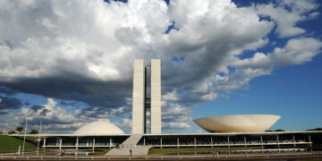 Volta ao Senado projeto que muda regras de processo tributário — Senado Notícias