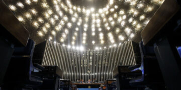 Programa de sustentabilidade para indústria química vai a Plenário na quarta — Senado Notícias