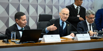 Contarato é eleito presidente da CPI do Crime Organizado — Senado Notícias