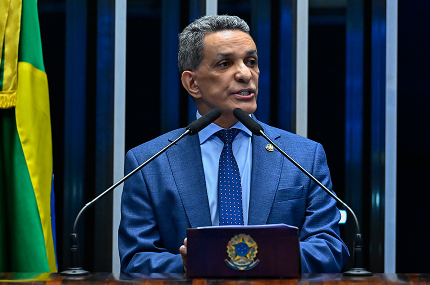 Mecias critica centralização da segurança e defende autonomia dos estados — Senado Notícias