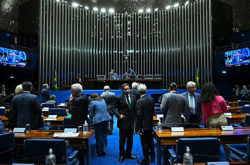 Distribuição de cordão para identificar deficiência oculta segue à sanção — Senado Notícias