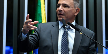 Bittar critica atuação do governo na segurança pública — Senado Notícias