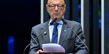 Esperidião Amin lembra centenário do historiador Walter Fernando Piazza — Senado Notícias