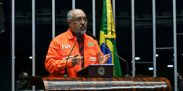 Paim destaca início da COP 30 e papel do Brasil na agenda climática — Senado Notícias