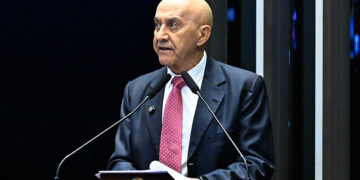 Confúcio Moura alerta para crise climática que atinge o país — Senado Notícias