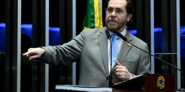 Plinio defende manifestantes em ato na COP 30 e critica ações de ONGs — Senado Notícias