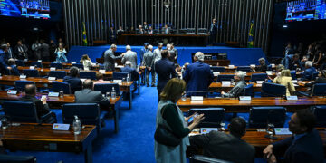 Por 45 votos a 26, Senado aprova recondução de Gonet na PGR — Senado Notícias