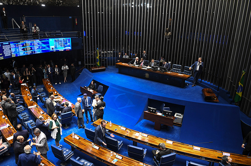Plenário aprova indicação de Fabio Francisco Esteves para o CNJ — Senado Notícias