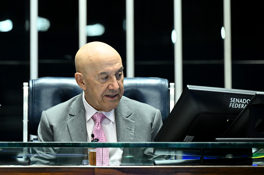 Envelhecimento da população exige planejamento, diz Confúcio Moura — Senado Notícias