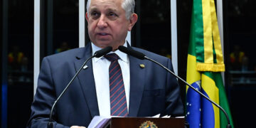 Izalci Lucas defende anistia para Bolsonaro — Senado Notícias