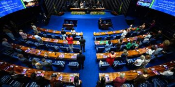 Sessão especial destaca importância do DataSenado aos 20 anos — Senado Notícias