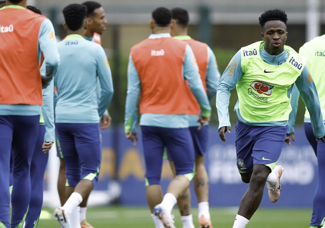 Vinicius Júnior diz que seleção evolui sob comando de Carlo Ancelotti