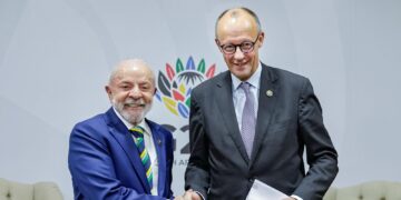 Após mal-estar sobre críticas a Belém, Lula se reúne com premiê alemão