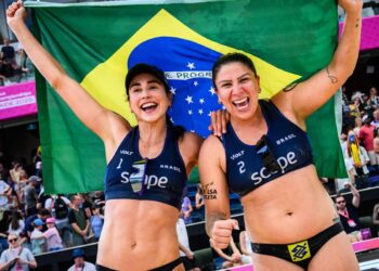 Carol Soberg e Rebecca faturam bronze no Mundial de vôlei de praia