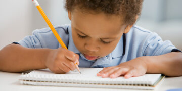 Compromisso nacional pela alfabetização na idade certa agora é lei — Senado Notícias