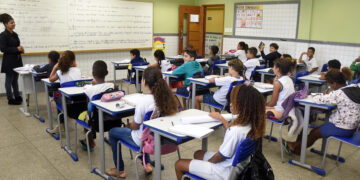 Sancionada lei que institui o Sistema Nacional de Educação — Senado Notícias