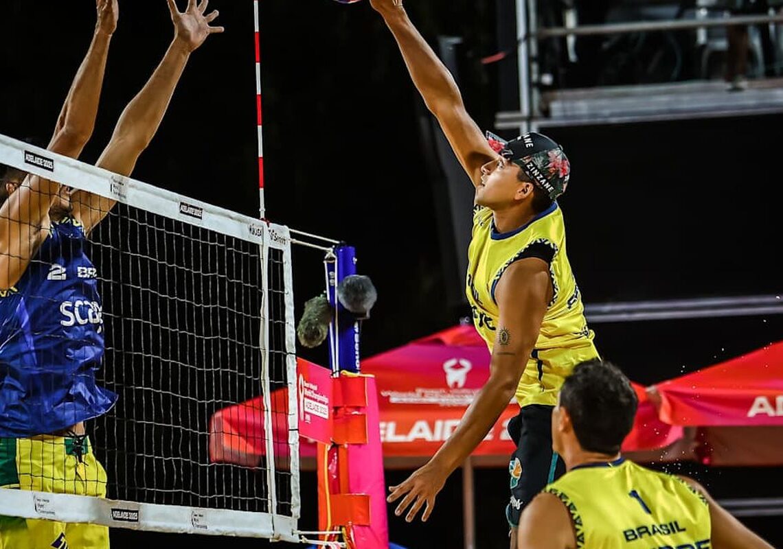Duplas do Brasil estreiam com 6 vitórias no Mundial de Vôlei de Praia