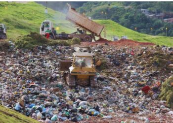 O lixo invisível de São Paulo: metade dos resíduos industriais perigosos some sem destino comprovado