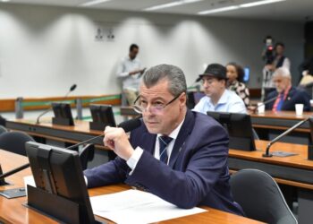 Comissão aprova projeto que prioriza infraestrutura de comunicação em áreas de desastre – Notícias