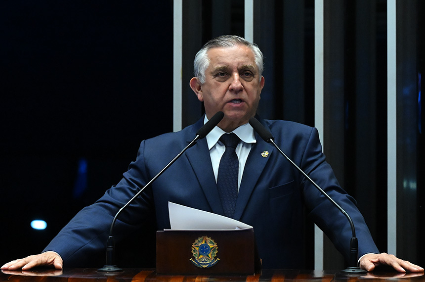 Izalci cobra valorização das polícias e defende educação para combater crime — Senado Notícias
