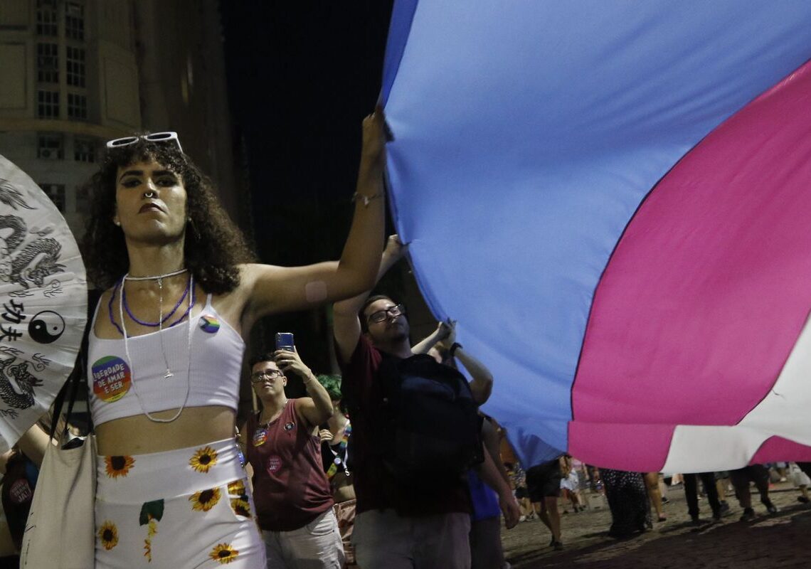 UFSCar encerra amanhã inscrições para pessoas trans e travestis