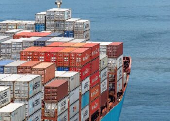 Exportações brasileiras batem recorde em outubro, apesar de tarifaço