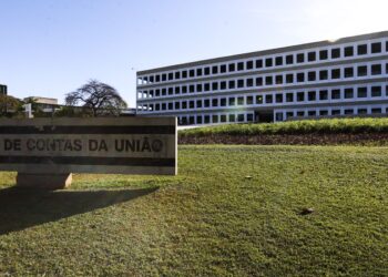 Câmara aprova PEC que considera tribunais de Contas órgãos permanentes