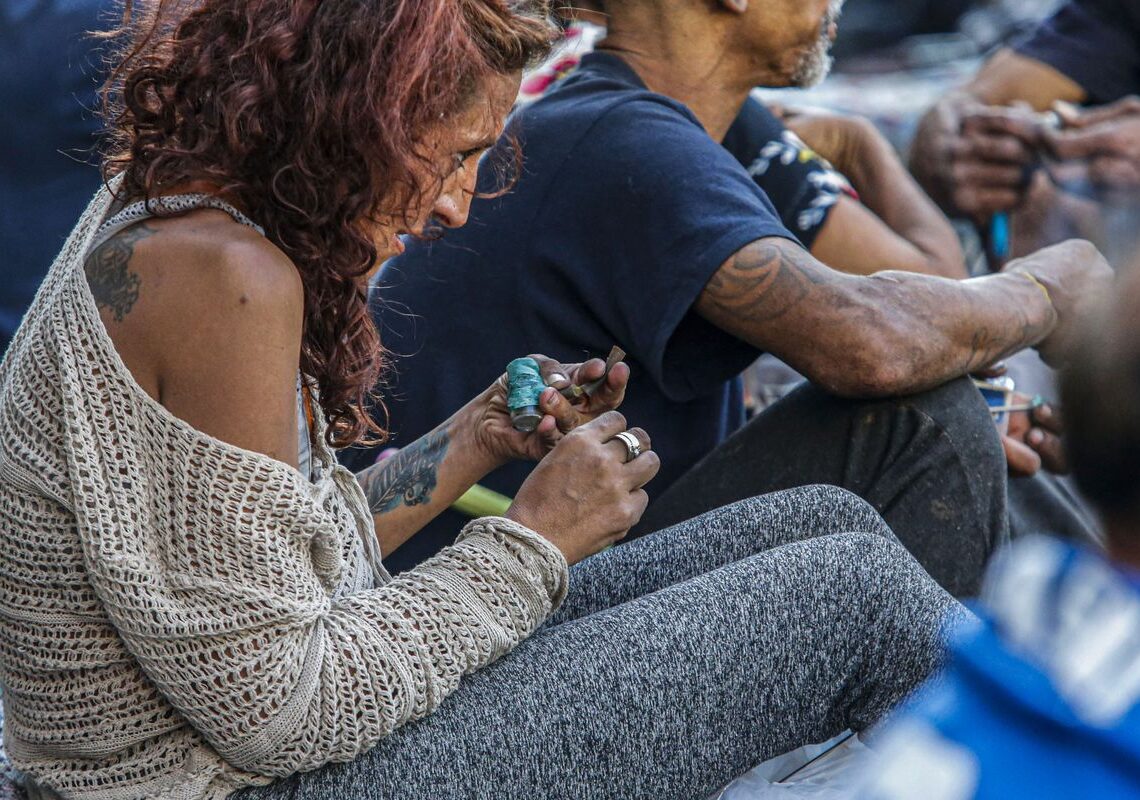 Um em cada cinco brasileiros já usou drogas ilícitas, aponta estudo