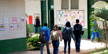 Lei desbloqueia uso de recursos do Fundo Social para educação e saúde — Senado Notícias