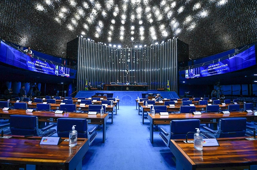 Plenário vota liberação a servidores de pagamentos congelados na pandemia — Senado Notícias