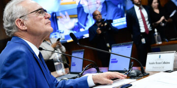 Com 73 matérias votadas, CAE garantiu isenção do IR e taxação de bets — Senado Notícias