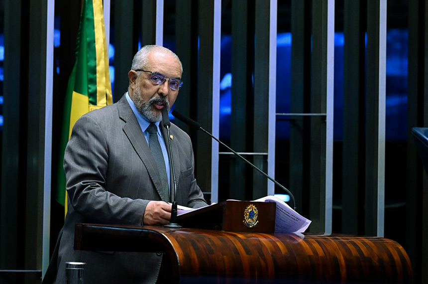 Após 22 anos como senador, Paim anuncia último mandato — Senado Notícias