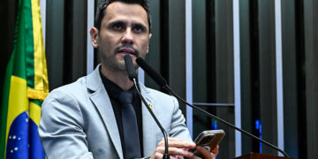 Cleitinho defende Michelle em polêmica sobre aliança do PL e pede união da direita — Senado Notícias