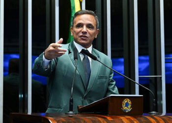 Marcio Bittar cobra apoio a Bolsonaro — Senado Notícias