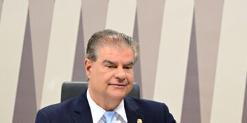 CRE aprova doação de quatro helicópteros do Brasil para Uruguai e Paraguai — Senado Notícias