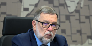 CCT aprova 24 outorgas de emissoras de rádio e TV — Senado Notícias