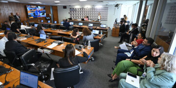 Sugestão de tornar qualquer tipo de pedofilia em crime inafiançável vira projeto — Senado Notícias