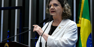 Teresa Leitão destaca expansão de rede de cursinhos populares — Senado Notícias