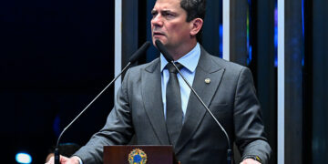 Moro critica Gilmar Mendes na questão do impeachment de ministros do STF — Senado Notícias