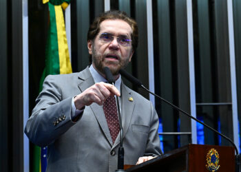 Plínio critica proposta de nova Lei de Impeachment — Senado Notícias
