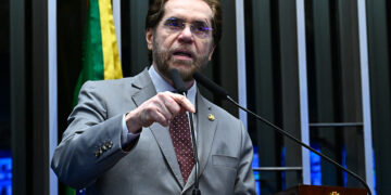 Plínio critica proposta de nova Lei de Impeachment — Senado Notícias