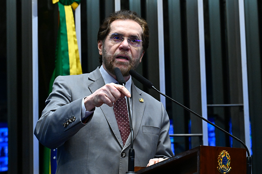 Plínio critica proposta de nova Lei de Impeachment — Senado Notícias