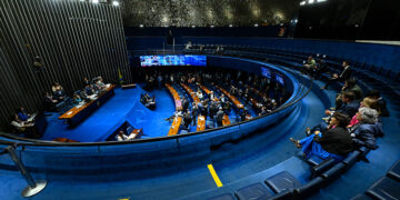 Plenário autoriza R$ 1,3 bilhão para banda larga e serviços digitais — Senado Notícias