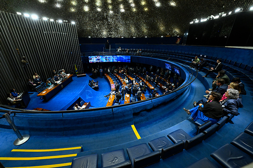 Plenário autoriza R$ 1,3 bilhão para banda larga e serviços digitais — Senado Notícias