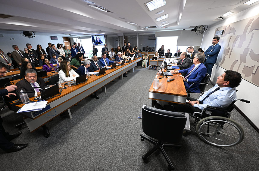 Vai ao Plenário ampliação do atendimento a pessoas com dor crônica no SUS — Senado Notícias